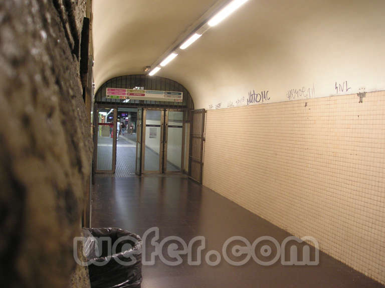 FGC Plaça Espanya - Agost de 2004