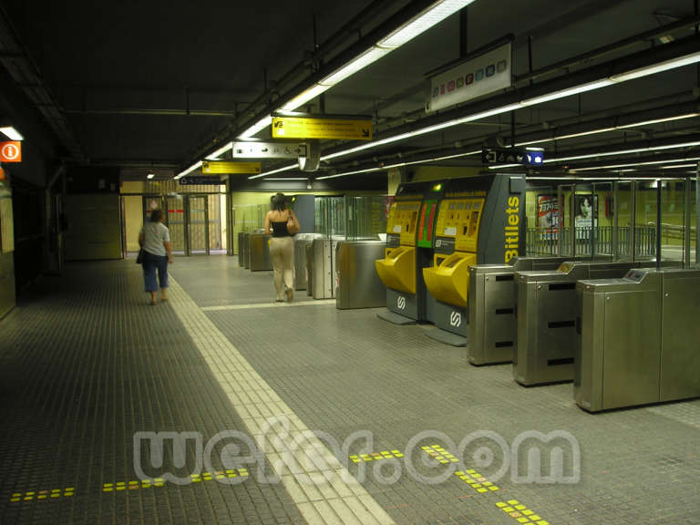 FGC L'Hospitalet-Avinguda Carrilet - Agost 2004