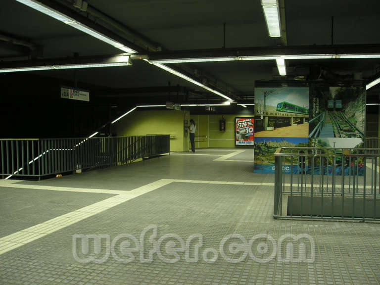 FGC L'Hospitalet-Avinguda Carrilet - Agost 2004