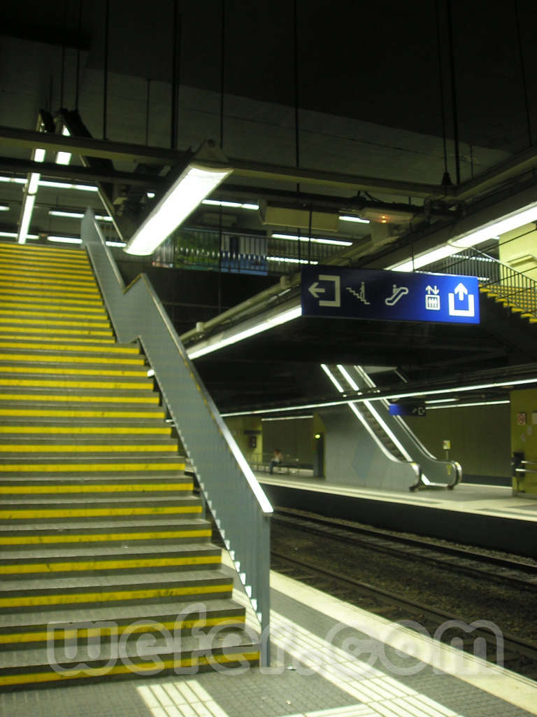 FGC L'Hospitalet-Avinguda Carrilet - Agost 2004