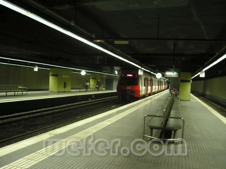 FGC L'Hospitalet-Avinguda Carrilet - Agost 2004