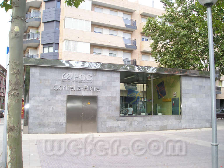 FGC Cornellà Riera - Juny 2004