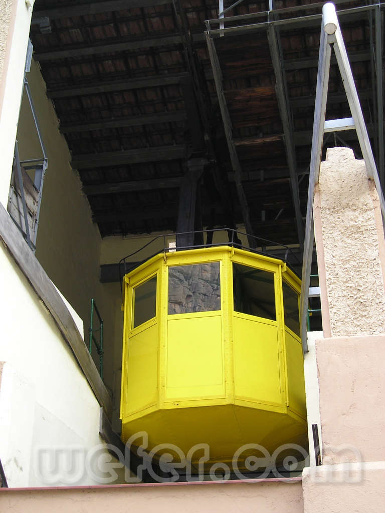 FGC Montserrat Aeri - Febrer 2004