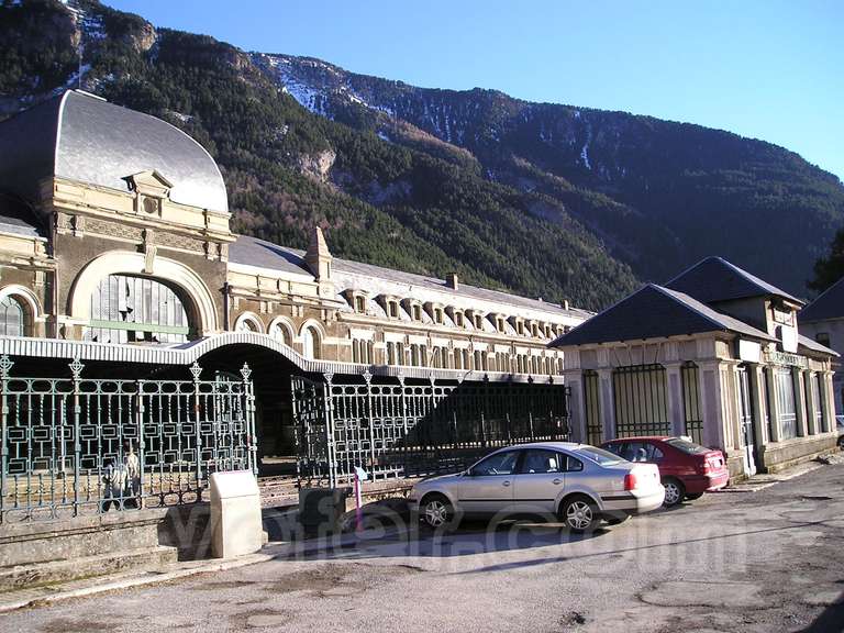 Renfe / ADIF: estación internacional de Canfranc - 2005