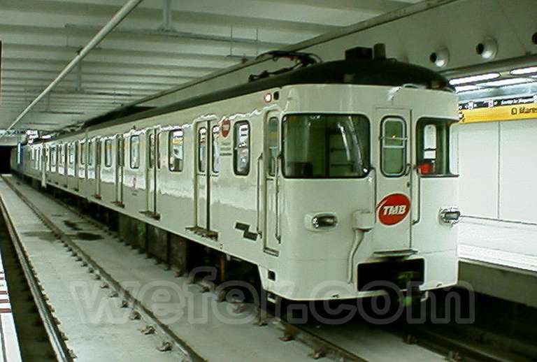 Metro de Barcelona: trenes serie 1100