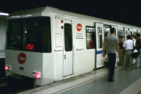 Metro de Barcelona: trenes serie 2100