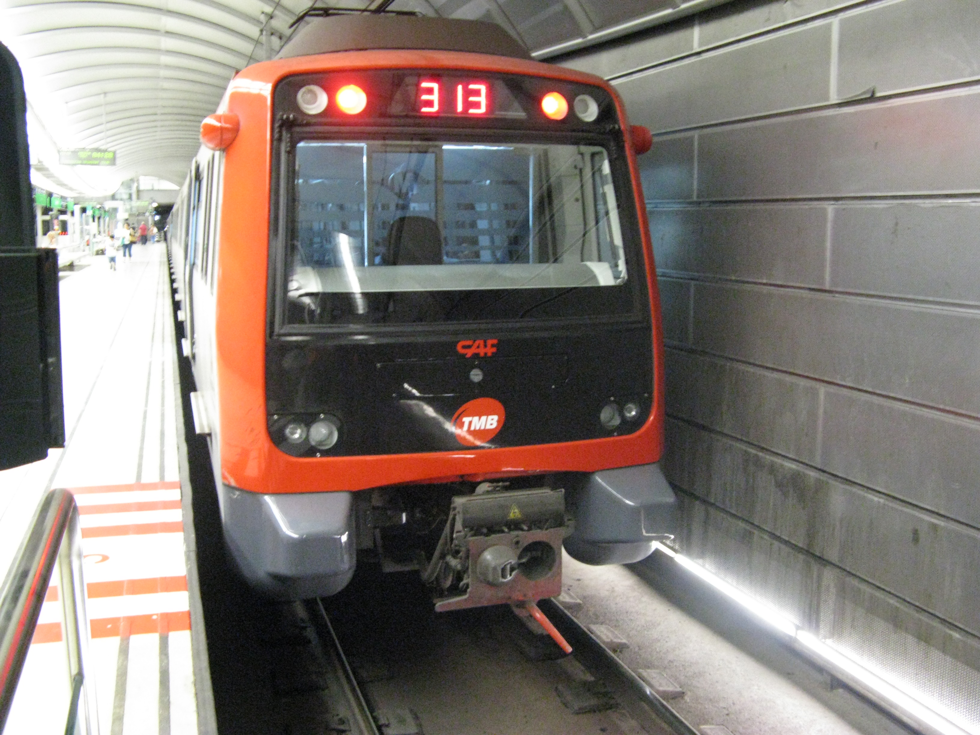 Metro de Barcelona: trenes serie 5000