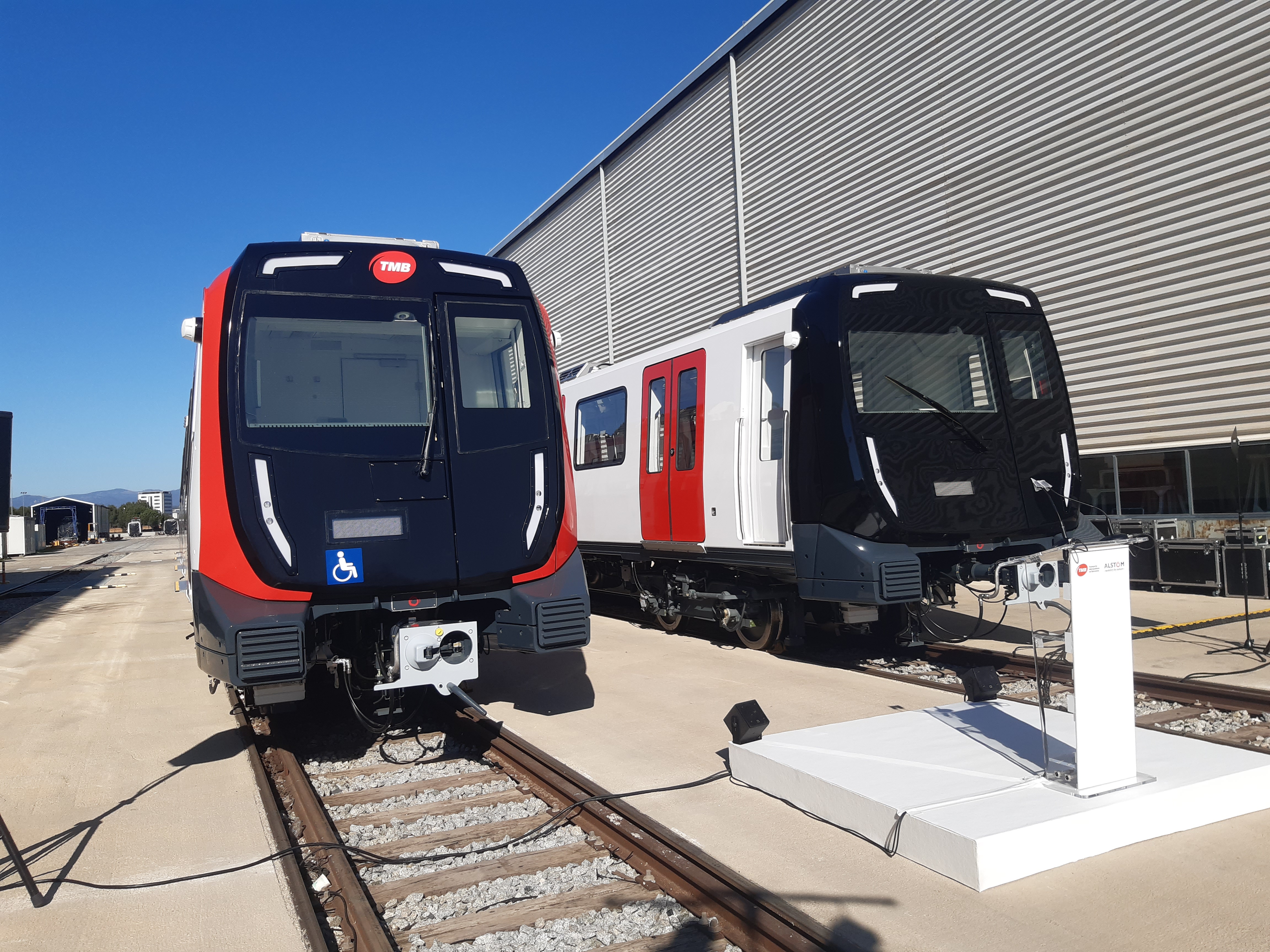 Metro de Barcelona: trenes serie 7000