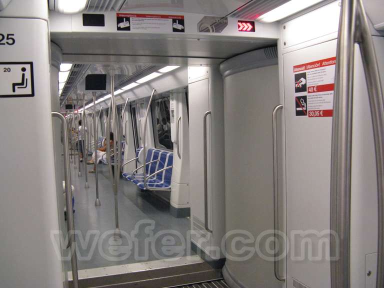 Metro de Barcelona: trenes serie 9000